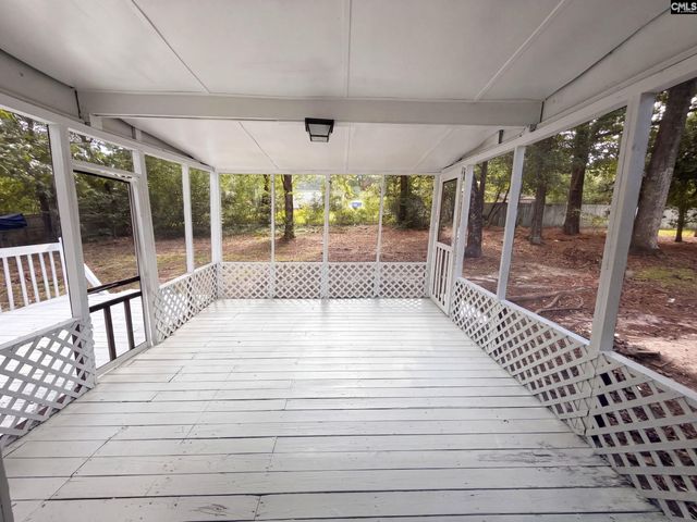 108 W Lake Drive, Lexington, SC 29073