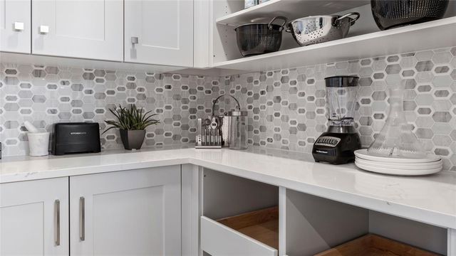 1729 POINT GRACE ROAD, Tavares, FL 32778