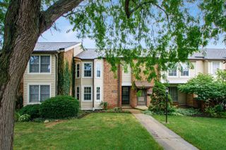 1679 Saint Albans Court, 22-79, Columbus, OH 43220