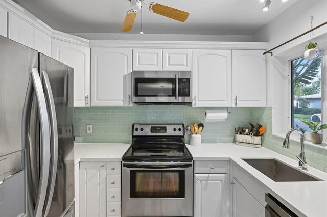 1145 NE 17th Way 1-2, Fort Lauderdale, FL 33304
