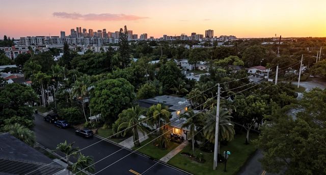 1145 NE 17th Way 1-2, Fort Lauderdale, FL 33304