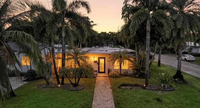 1145 NE 17th Way 1-2, Fort Lauderdale, FL 33304