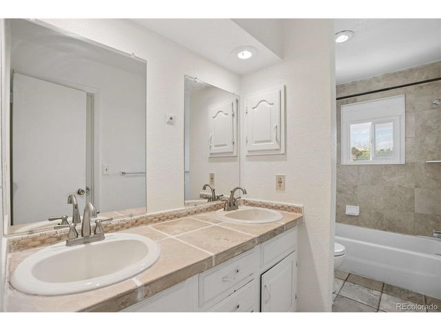 13958 E Idaho Dr, Aurora, CO 80012