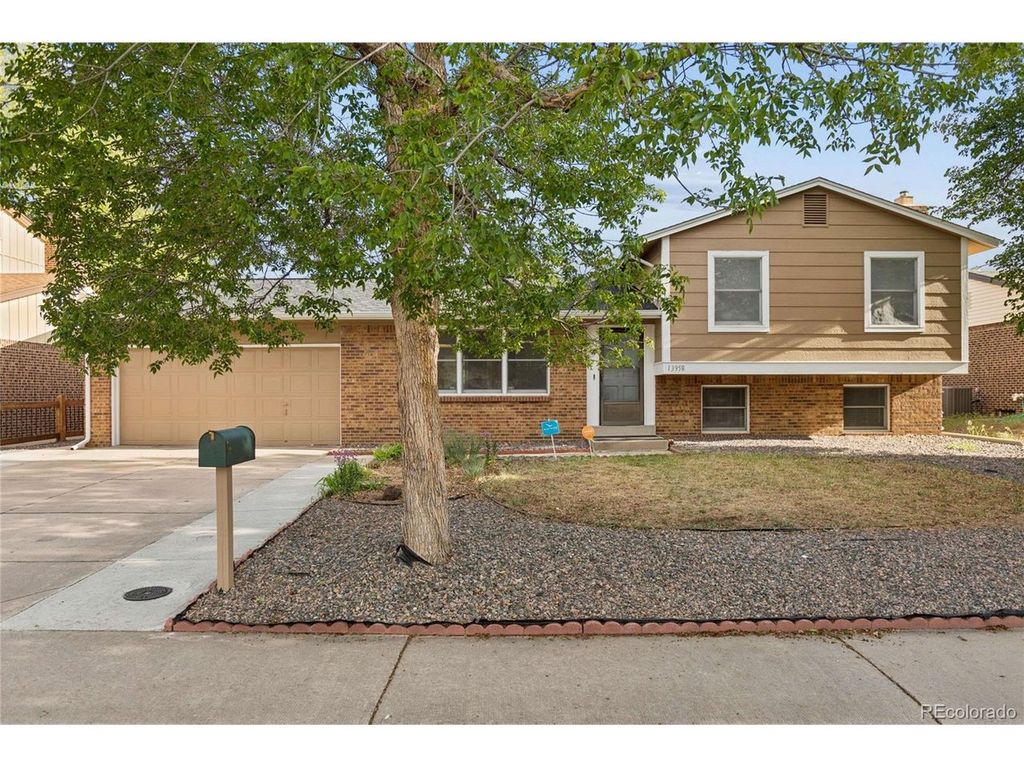 13958 E Idaho Dr, Aurora, CO 80012