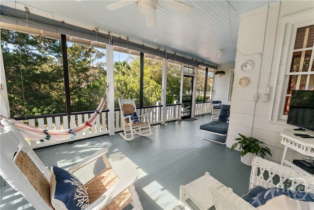 Image 6 of property listing at 14 18th Place, Tybee Island, GA 31328