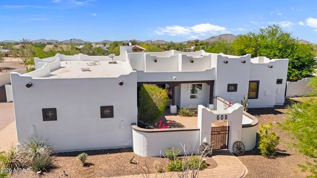 605 W Ridgecrest Road, Phoenix, AZ 85086