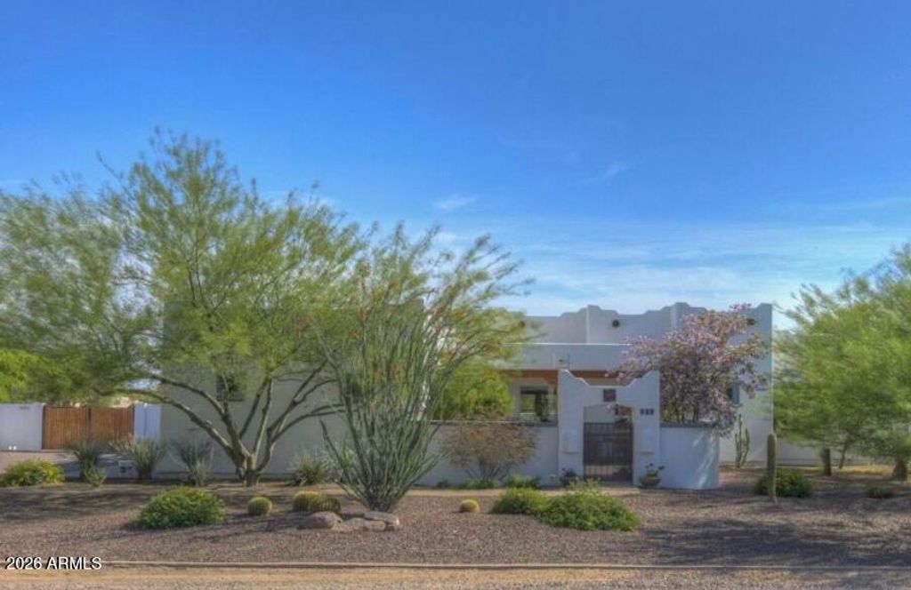 605 W Ridgecrest Road, Phoenix, AZ 85086