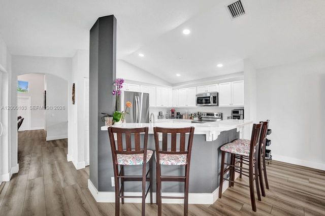 1063 Cedar Falls Dr 1063, Weston, FL 33327