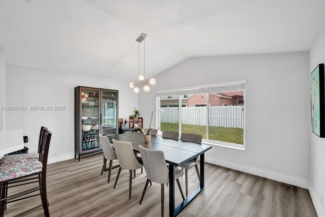 1063 Cedar Falls Dr 1063, Weston, FL 33327