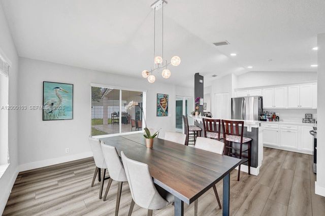 1063 Cedar Falls Dr 1063, Weston, FL 33327