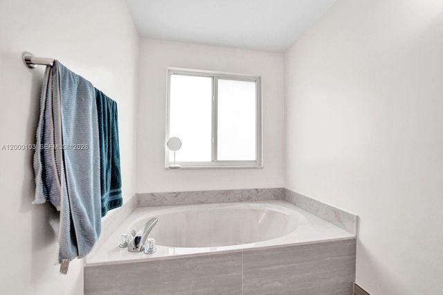 1063 Cedar Falls Dr 1063, Weston, FL 33327