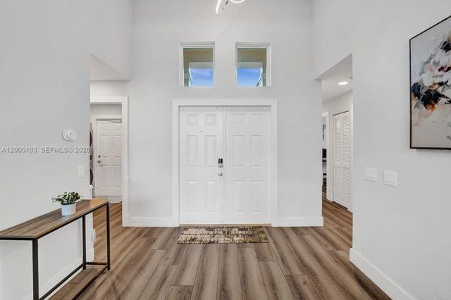 1063 Cedar Falls Dr 1063, Weston, FL 33327