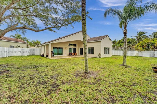 1063 Cedar Falls Dr 1063, Weston, FL 33327