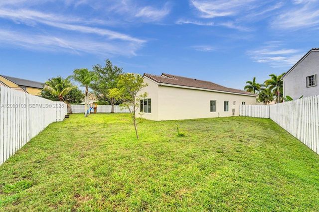 1063 Cedar Falls Dr 1063, Weston, FL 33327