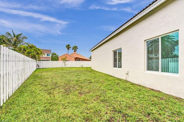 1063 Cedar Falls Dr 1063, Weston, FL 33327