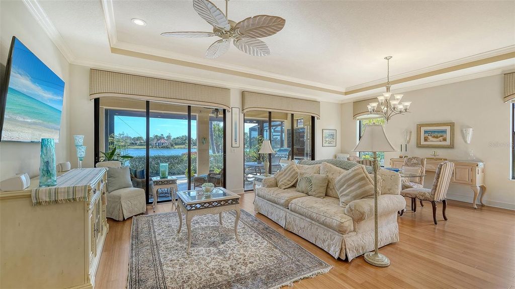 Image 12 of property listing at 12759 DEL CORSO LOOP, Bradenton, FL 34211