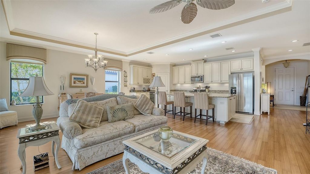 Image 16 of property listing at 12759 DEL CORSO LOOP, Bradenton, FL 34211