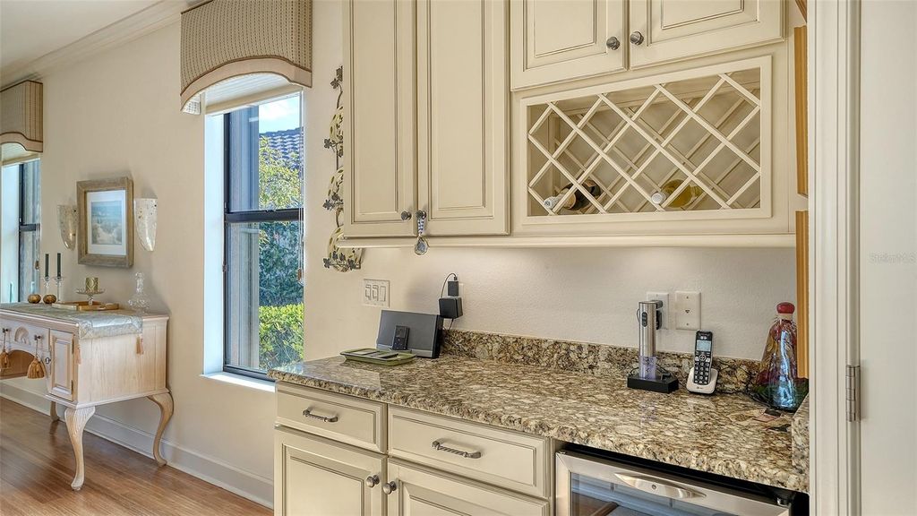 Image 22 of property listing at 12759 DEL CORSO LOOP, Bradenton, FL 34211