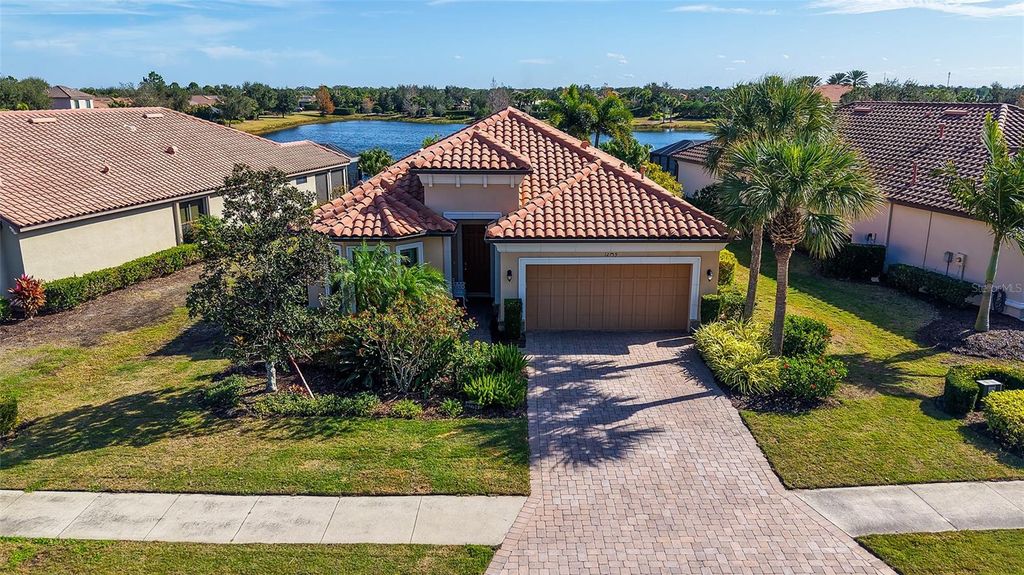 Image 6 of property listing at 12759 DEL CORSO LOOP, Bradenton, FL 34211