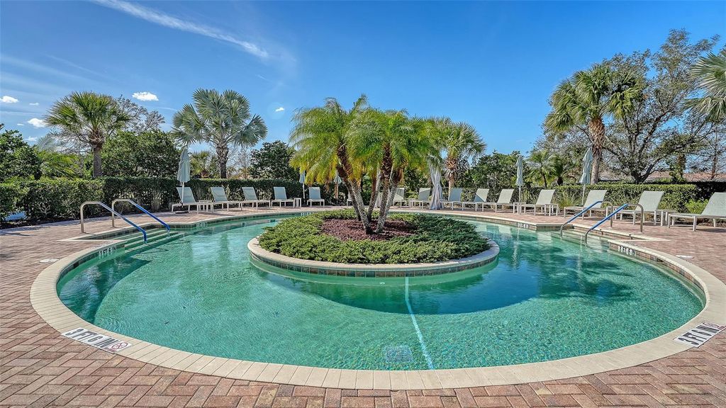 Image 58 of property listing at 12759 DEL CORSO LOOP, Bradenton, FL 34211