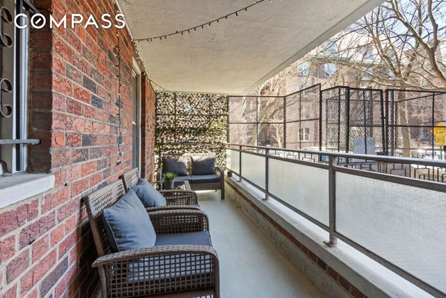 7910 34th Ave Apt 2J, New York City, NY 11372