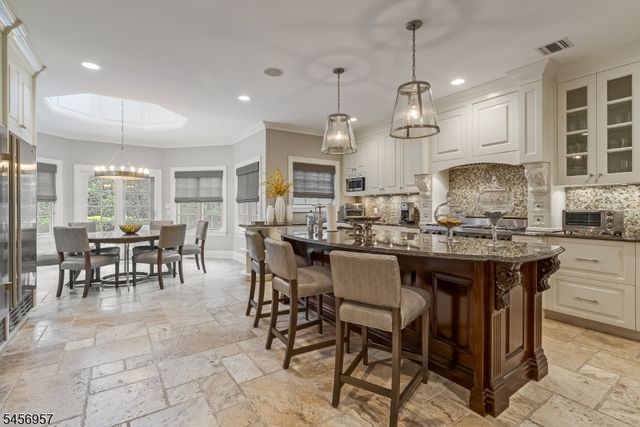 2 Hobson Drive, Livingston Twp., NJ 07039