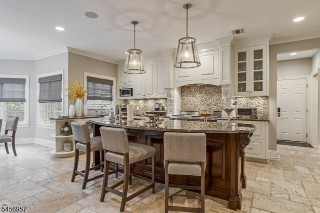2 Hobson Drive, Livingston Twp., NJ 07039