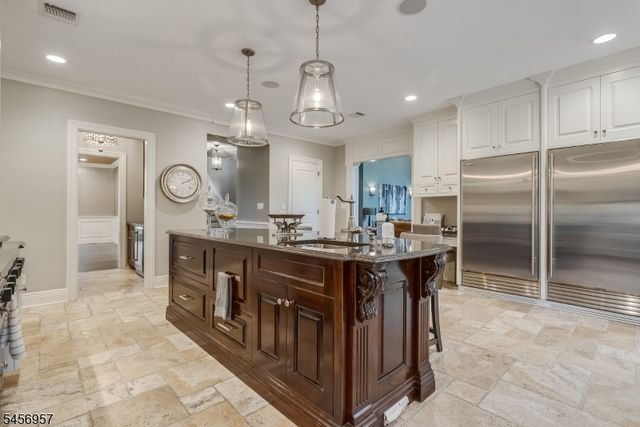 2 Hobson Drive, Livingston Twp., NJ 07039