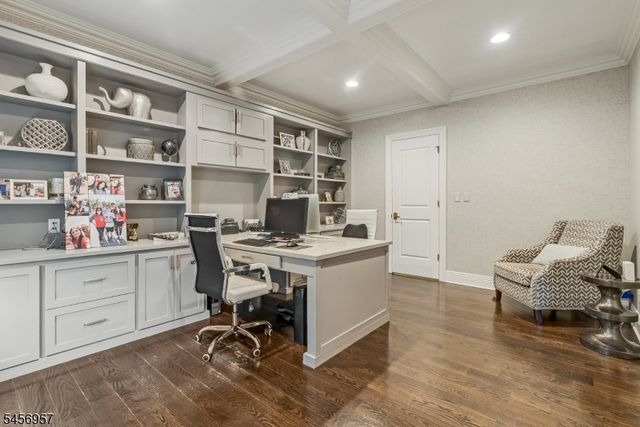 2 Hobson Drive, Livingston Twp., NJ 07039