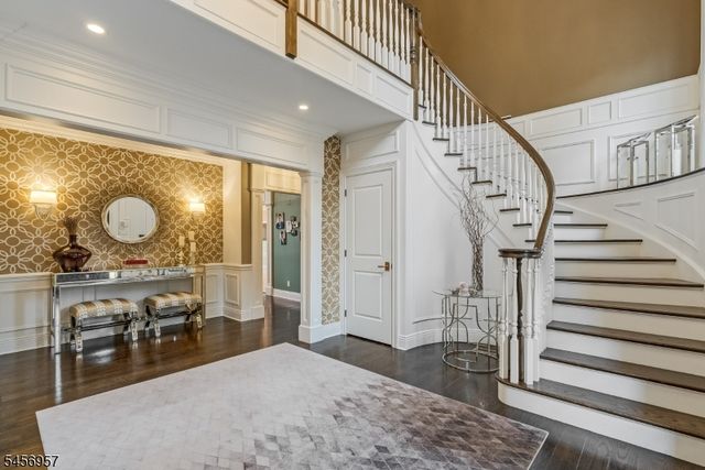 2 Hobson Drive, Livingston Twp., NJ 07039