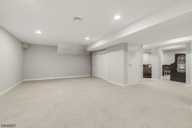2 Hobson Drive, Livingston Twp., NJ 07039