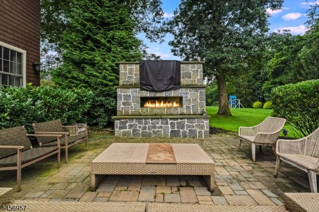 2 Hobson Drive, Livingston Twp., NJ 07039