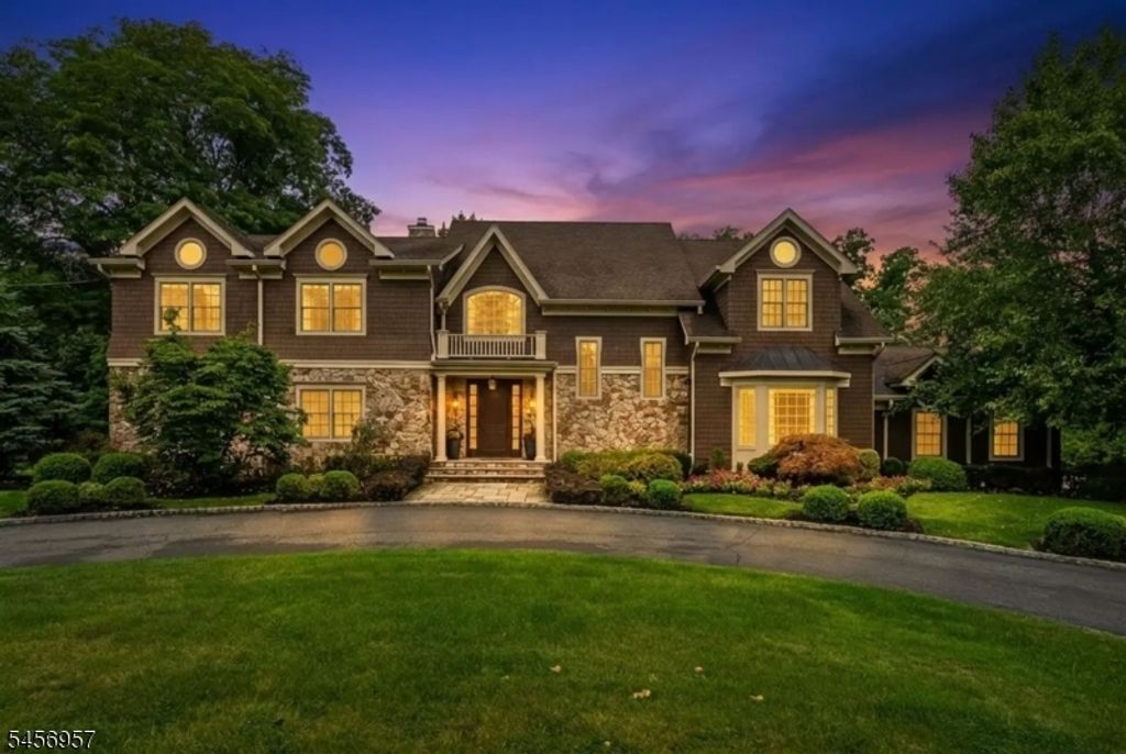 2 Hobson Drive, Livingston Twp., NJ 07039