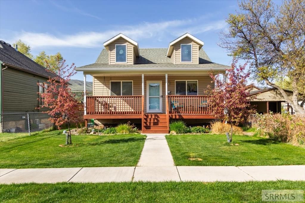 Image 1 of property listing at 1623 S 3rd Avenue, Pocatello, ID 83201