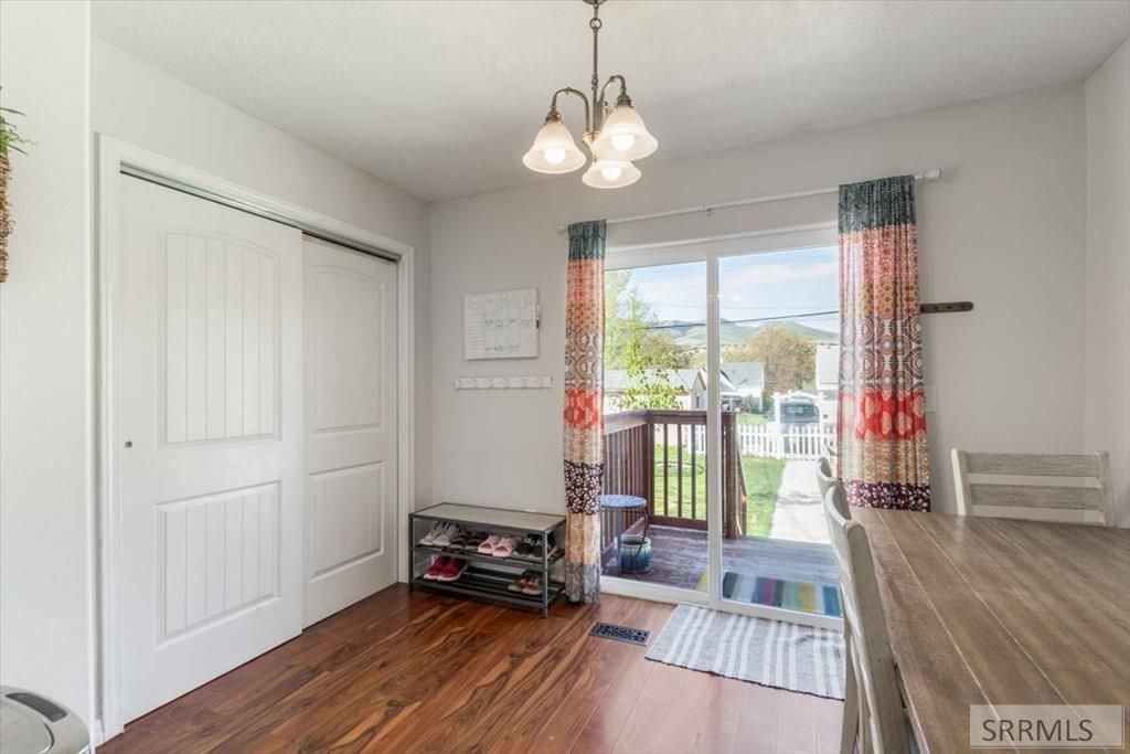 Image 12 of property listing at 1623 S 3rd Avenue, Pocatello, ID 83201