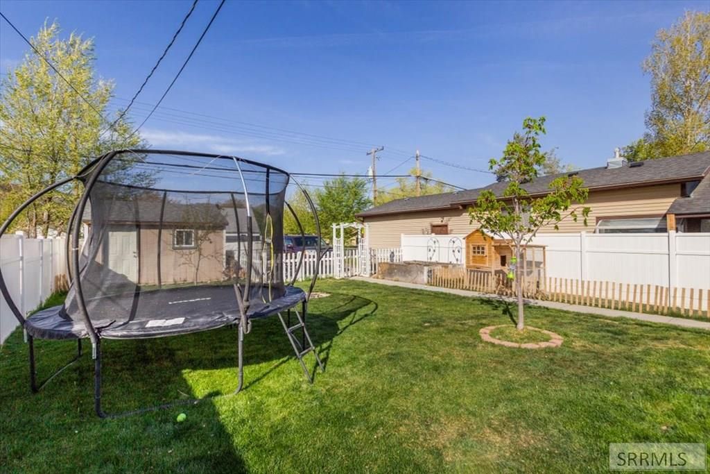 Image 31 of property listing at 1623 S 3rd Avenue, Pocatello, ID 83201