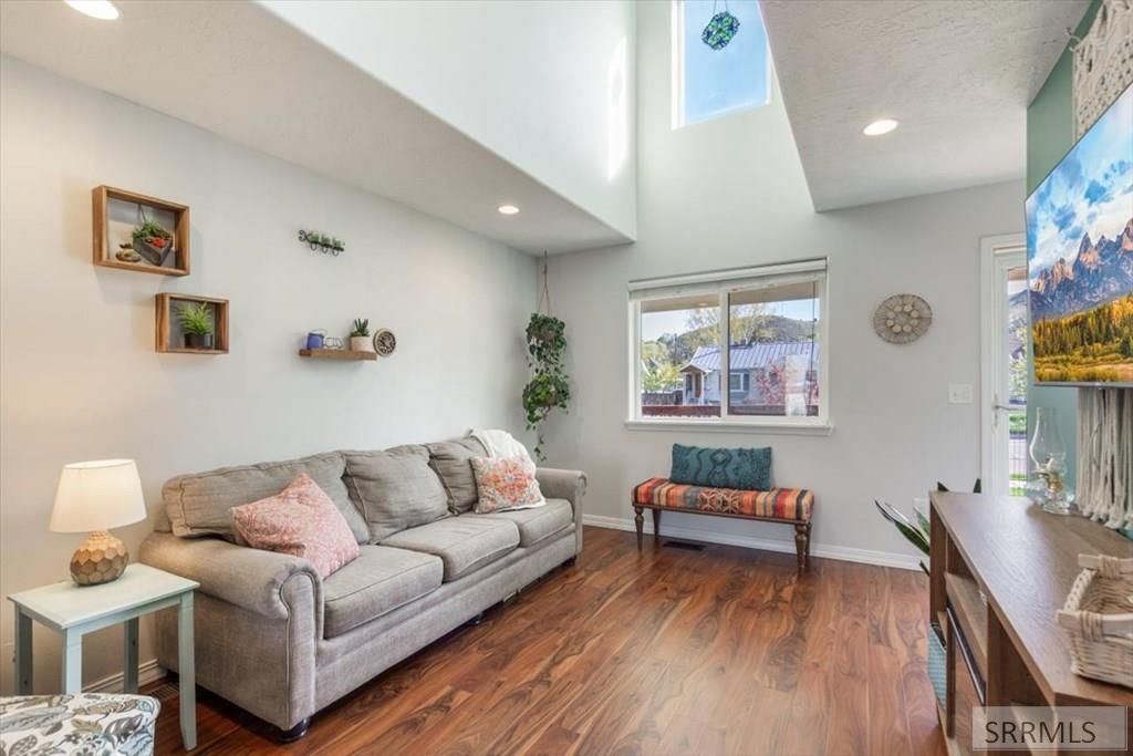 Image 7 of property listing at 1623 S 3rd Avenue, Pocatello, ID 83201