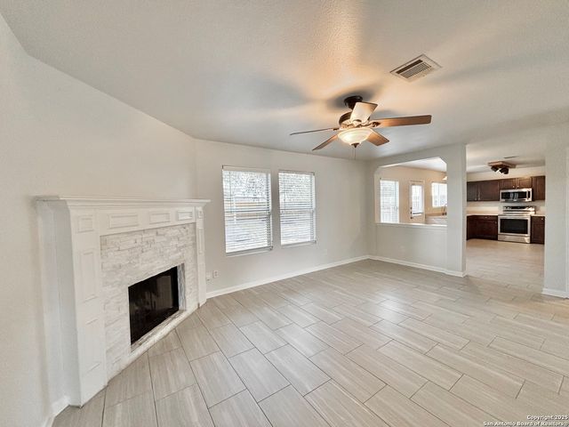 12623 Carriage, San Antonio, TX 78249
