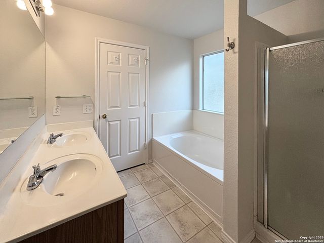 12623 Carriage, San Antonio, TX 78249