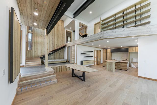 225 Smiley Court, Olympic Valley, CA 96146