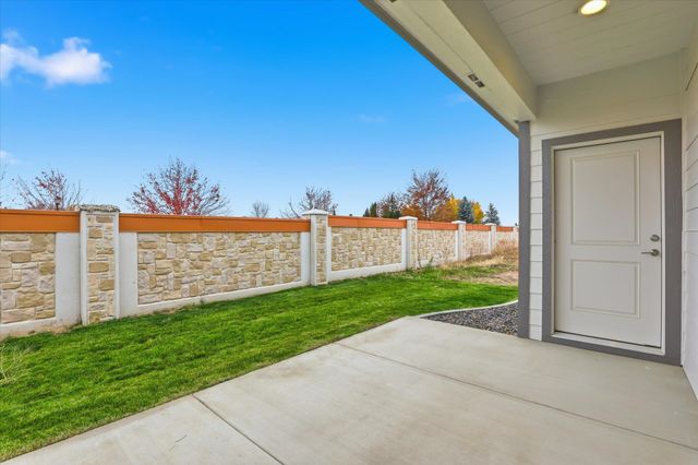1109 - 22 N Country Club Dr, Deer Park, WA 99006