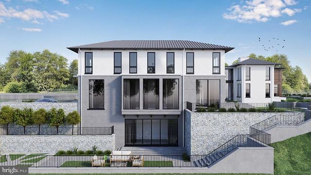 681-B CHAIN BRIDGE RD, Mclean, VA 22101