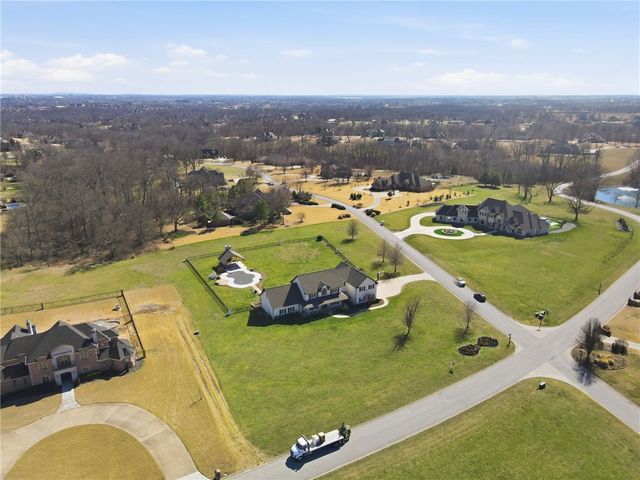 10878 Millstead Lane, Bentonville, AR 72712