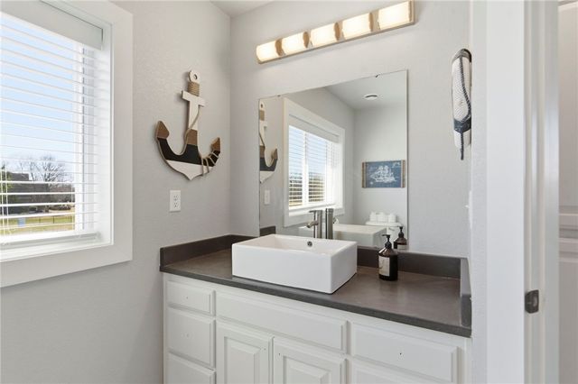 10878 Millstead Lane, Bentonville, AR 72712