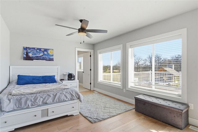 10878 Millstead Lane, Bentonville, AR 72712