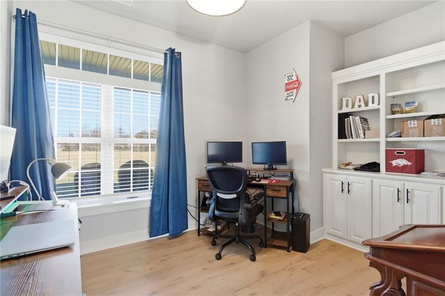 10878 Millstead Lane, Bentonville, AR 72712