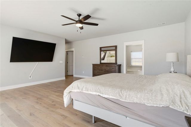 10878 Millstead Lane, Bentonville, AR 72712