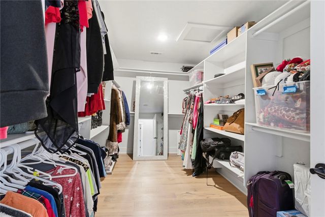 10878 Millstead Lane, Bentonville, AR 72712