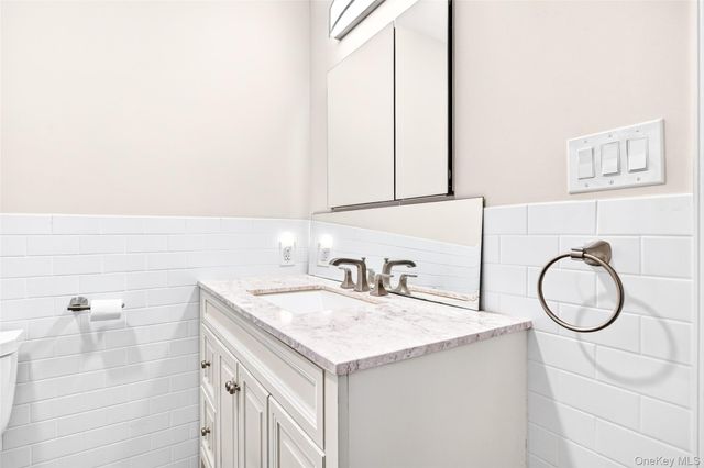 106 Wellford Road, White Plains, NY 10607