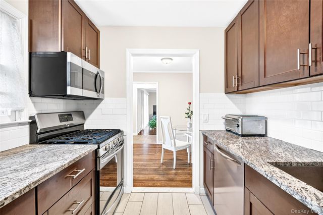 106 Wellford Road, White Plains, NY 10607